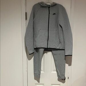 Nike Light Gray Hooded Zip Jacket and Matching Joggers